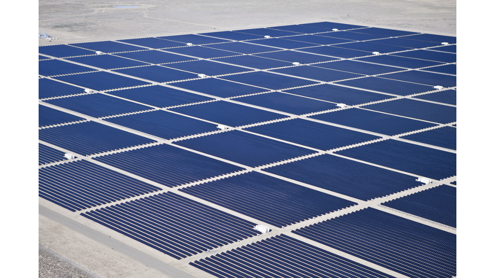 Shutterstock, solar power plant